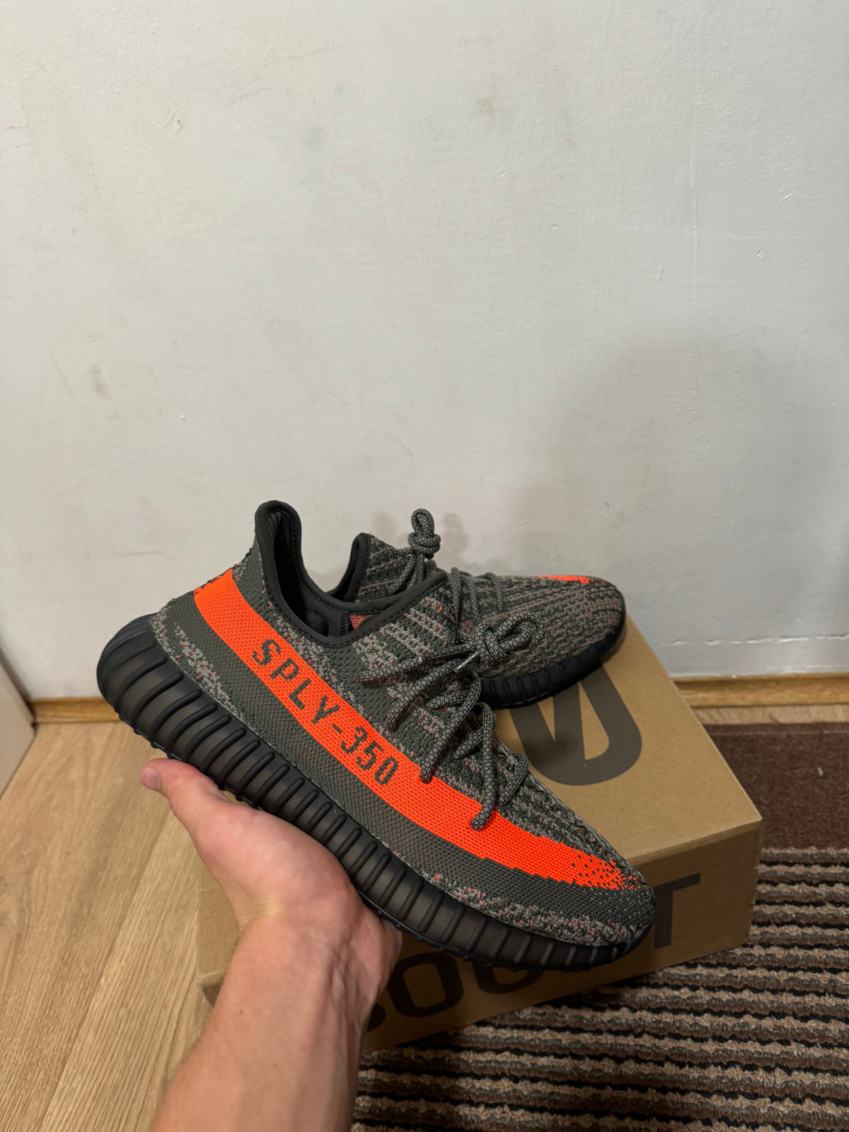 Yeezy 350 Carbon Beluga Broj 38,47(Odmah Dostupno)