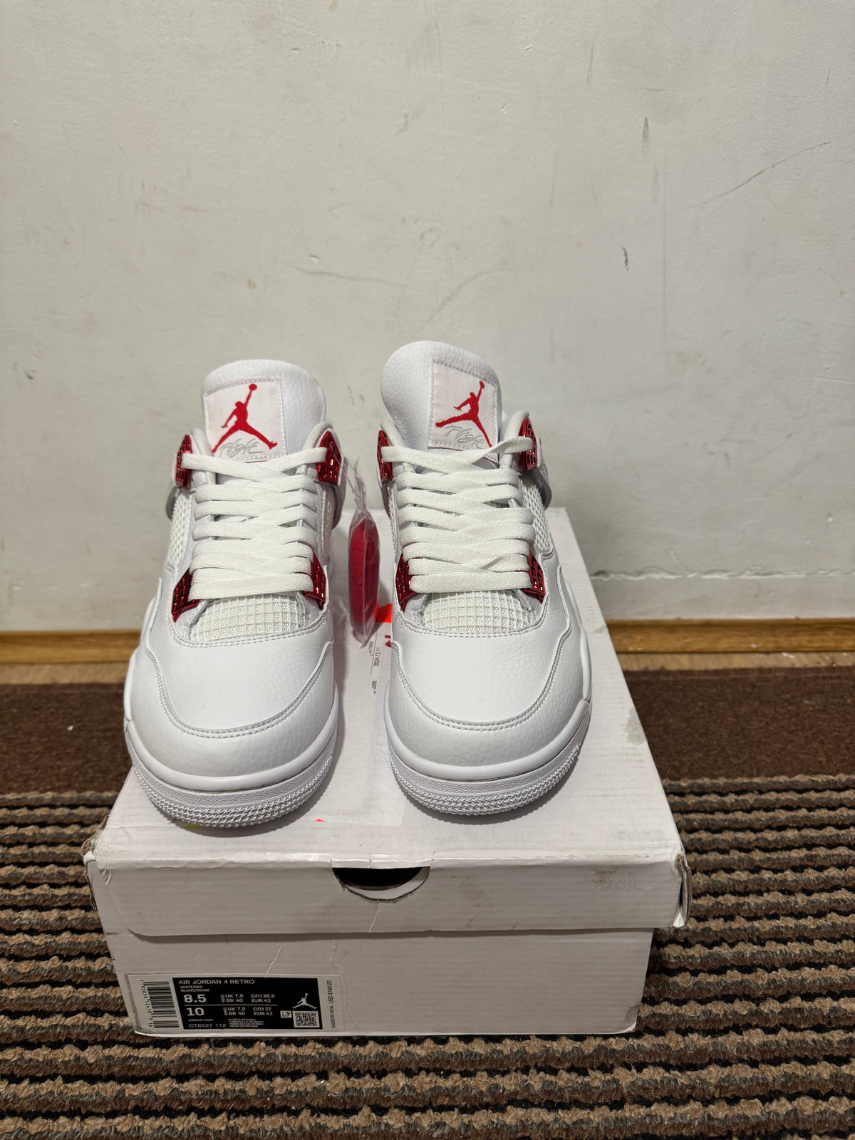 Jordan 4 Metalic Red Broj 42(Odmah dostupne)