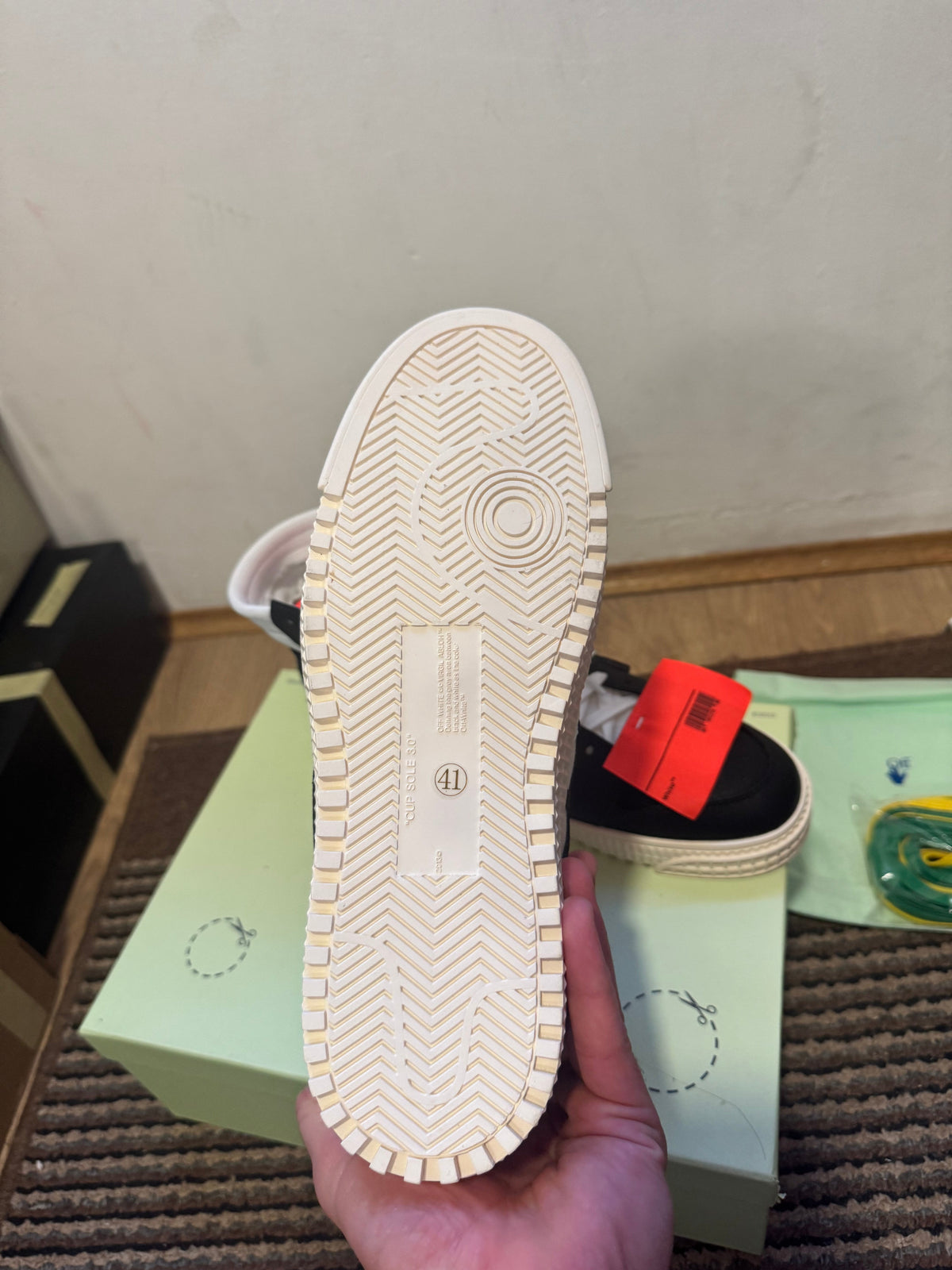Off White Court Broj 41(Odmah dostupno)