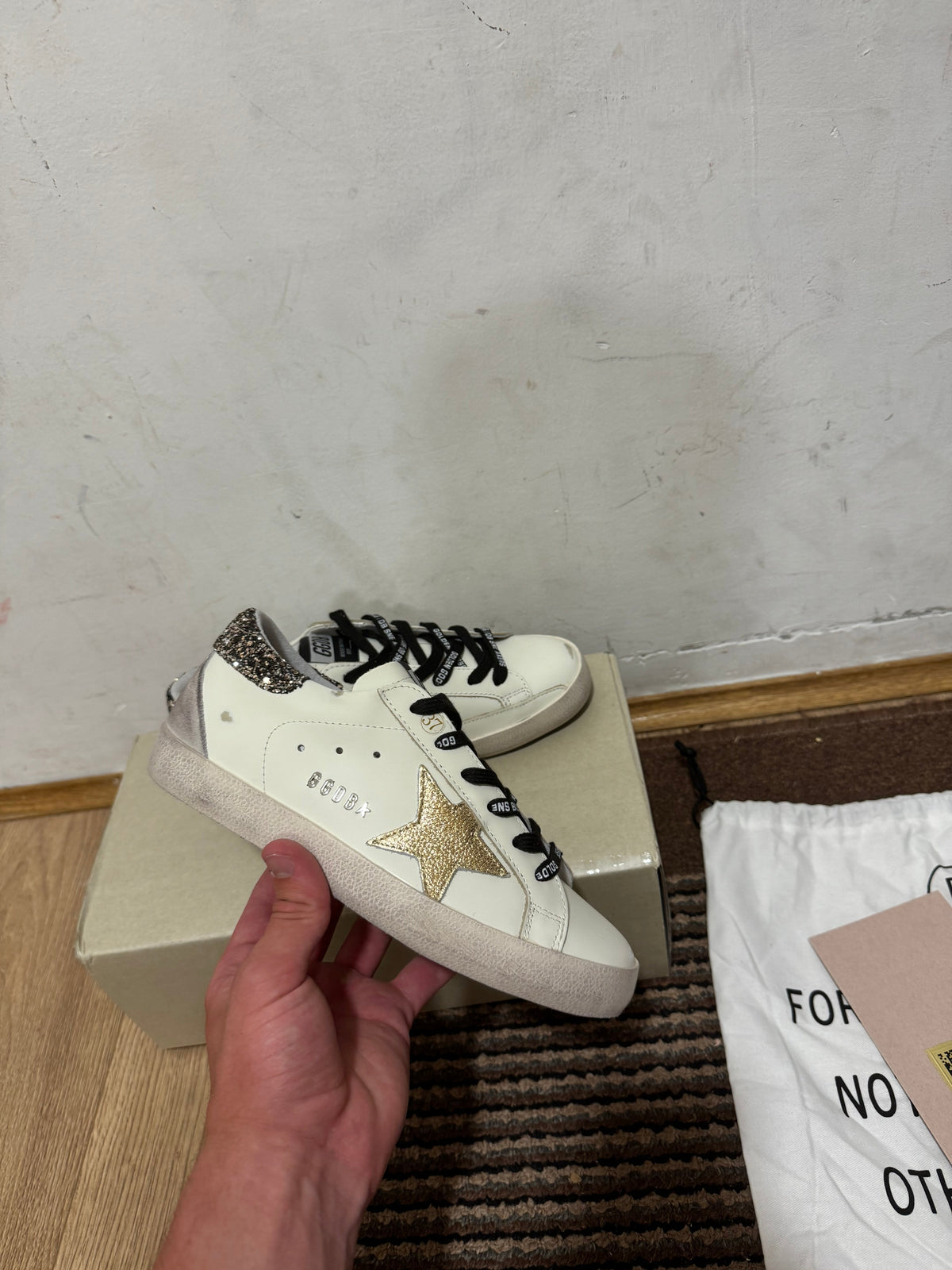 Golden Goose Broj 38(Odmah dostupno)