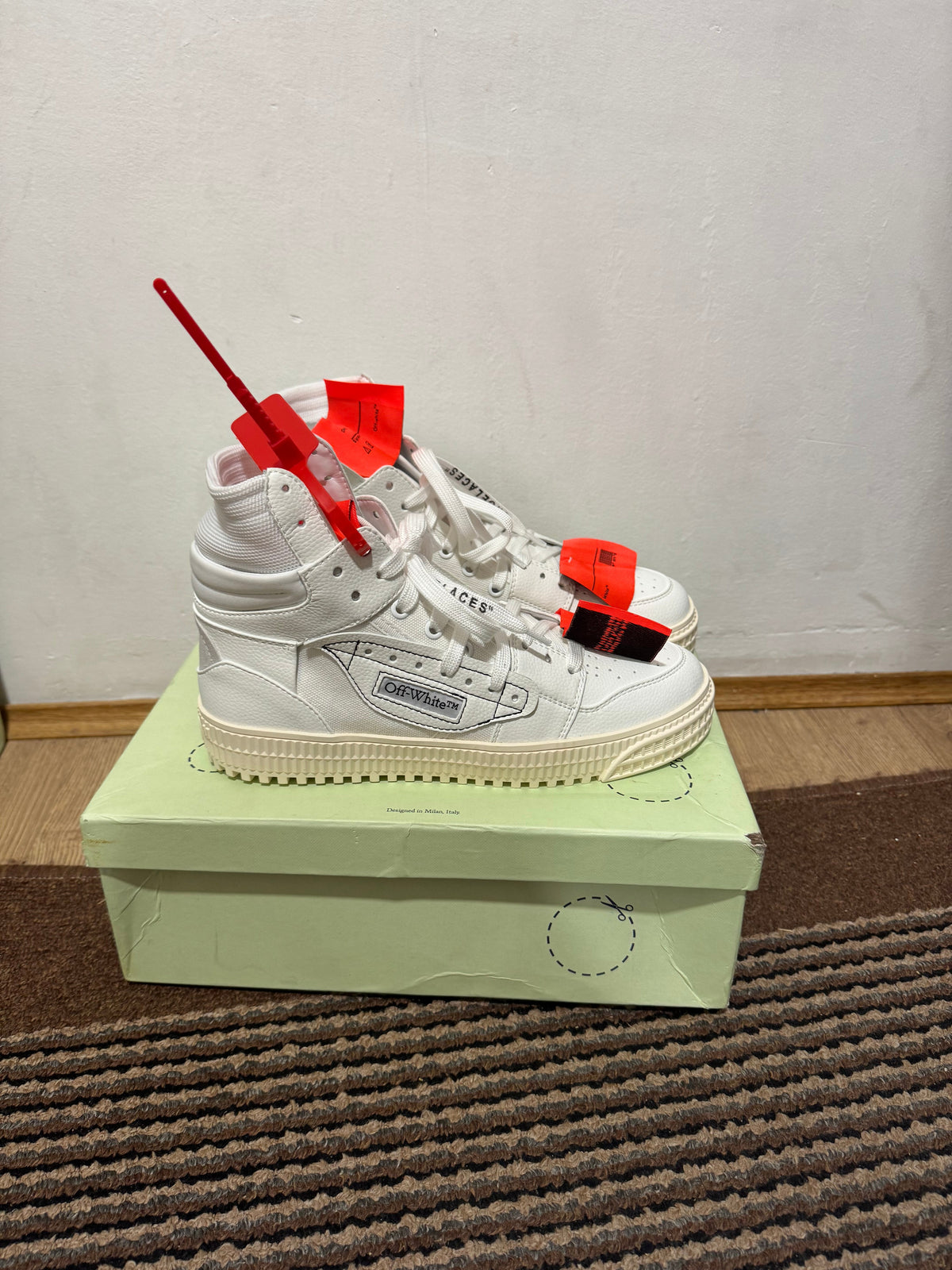 Off White Court Broj 41(Odmah dostupno)