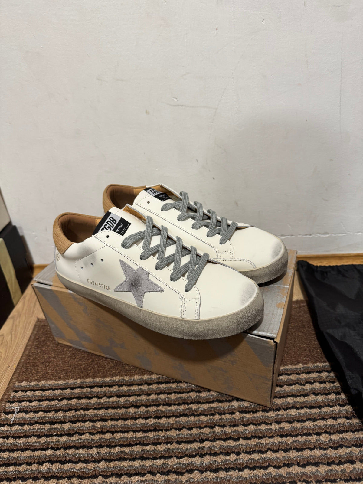 Golden Goose Broj 41(Odmah dostupno)