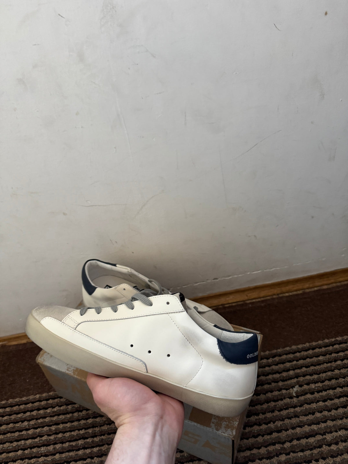Golden Goose Broj 44 (Odmah dostupno)