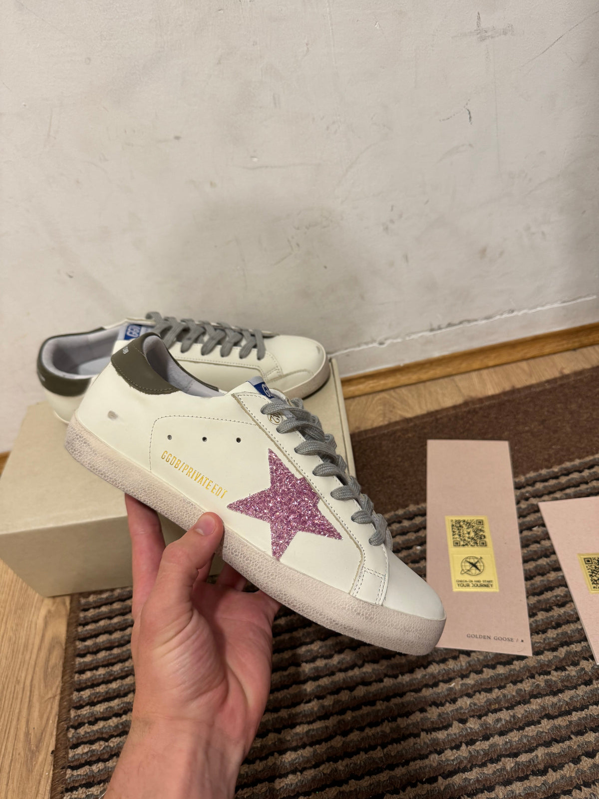 Golden Goose Broj 40(Odmah dostupno)