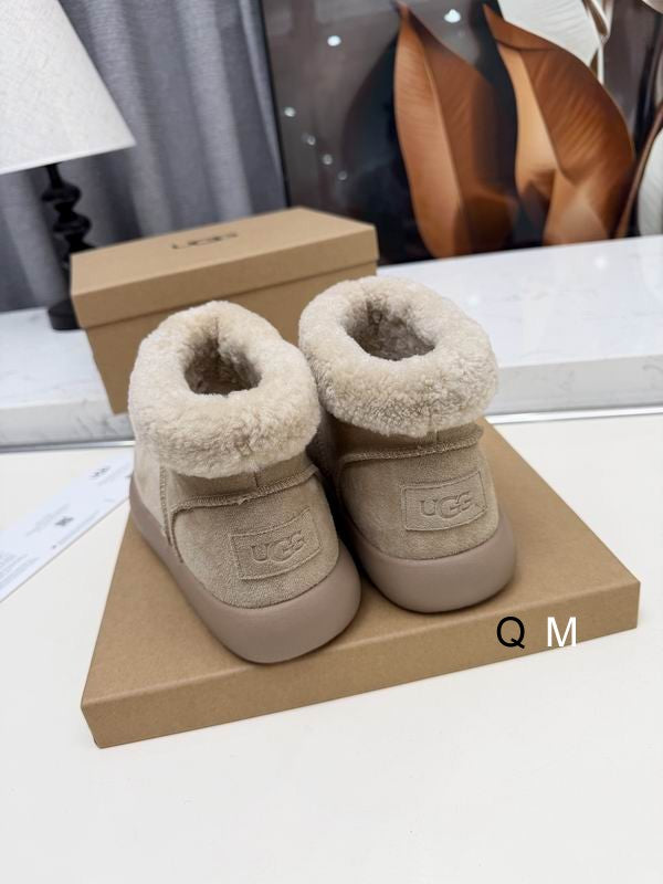 UGG