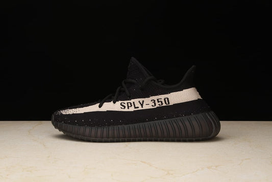 Yeezy 350 Oreo