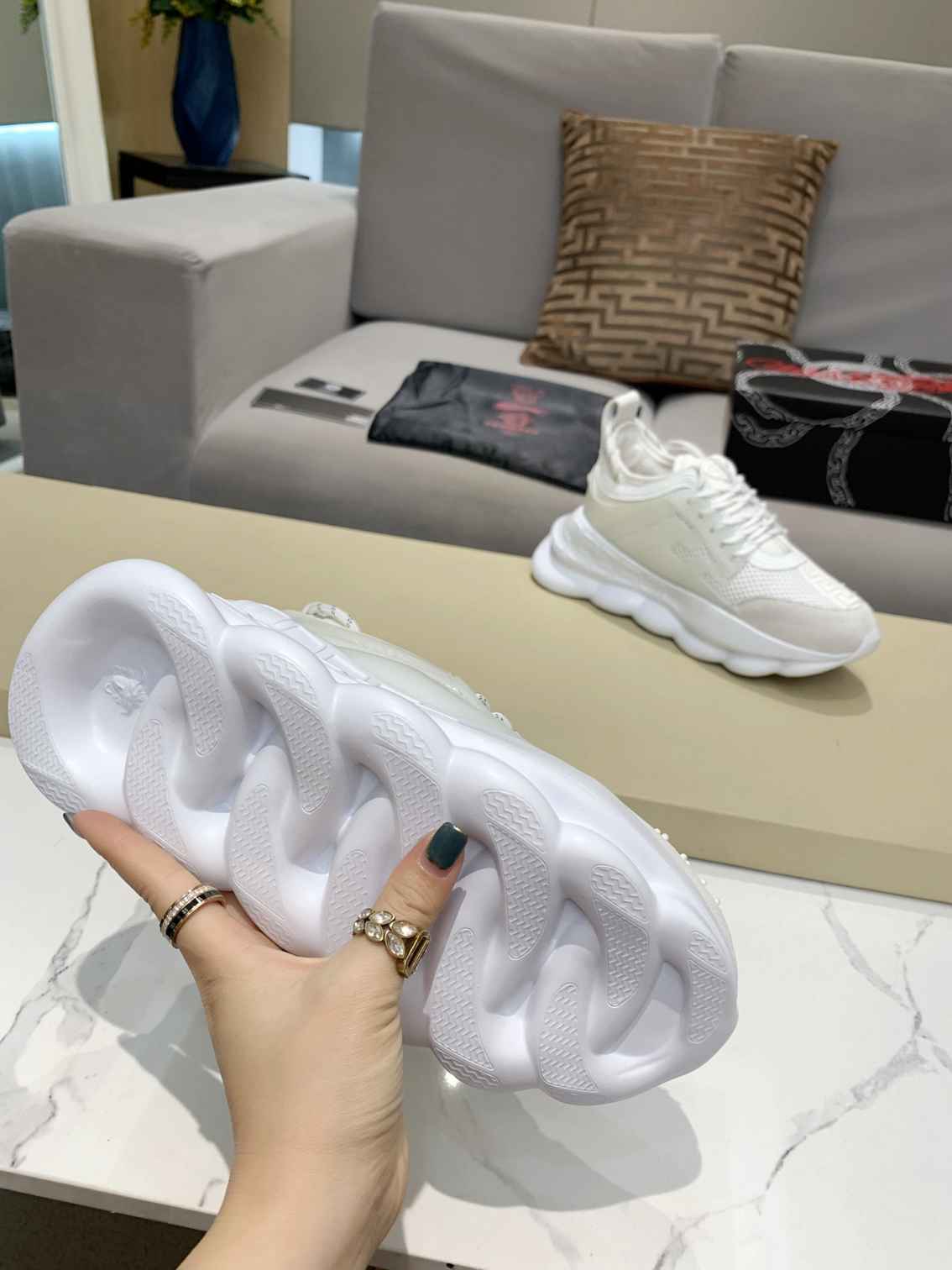 Versace Chain Reaction