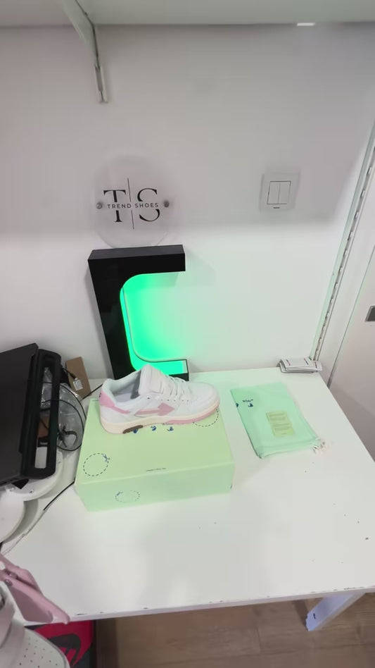 (Odmah Dostupno)Off White Out of Office Broj 40