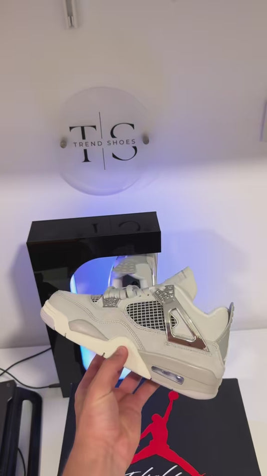 (Odmah Dostupno)Jordan 4 Frozen Moment Broj 37.5,39