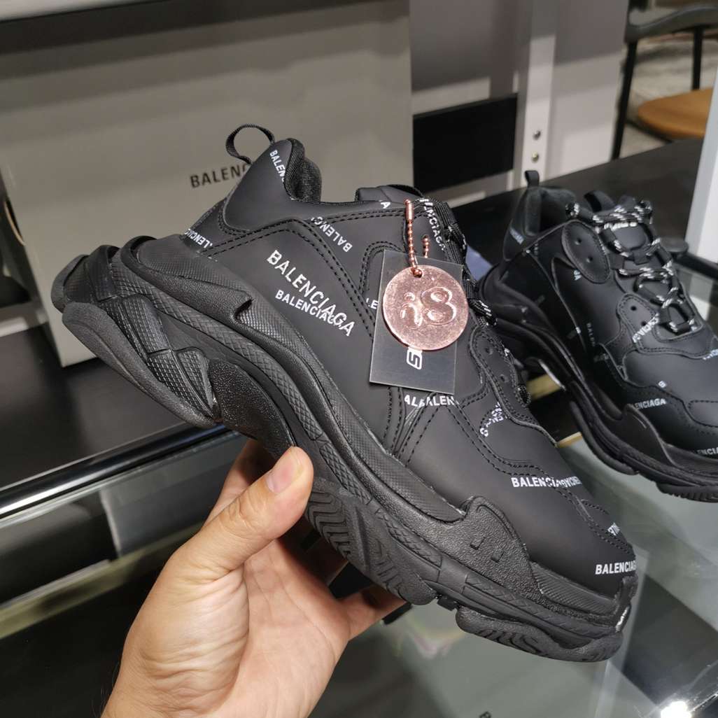 Balenciaga Triple S