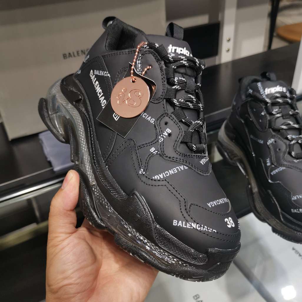 Balenciaga Triple S