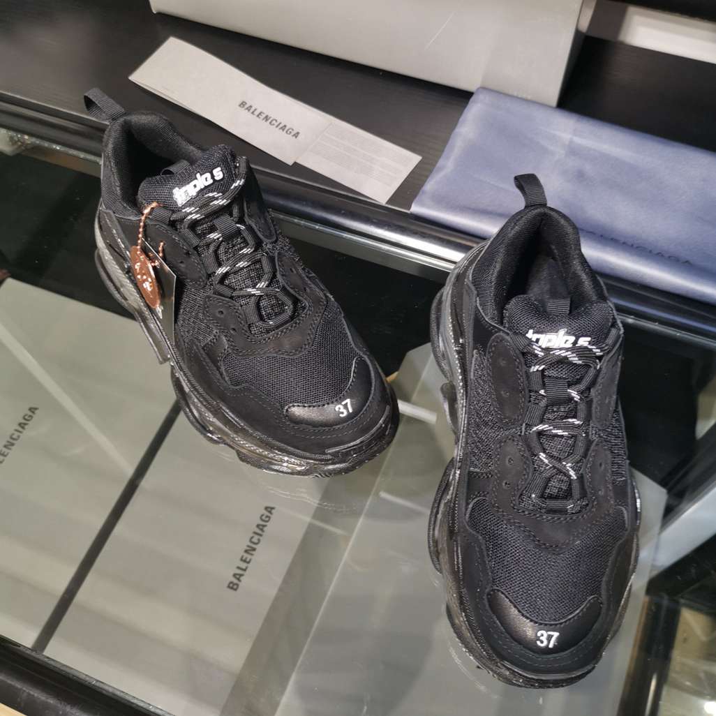 Balenciaga Triple S