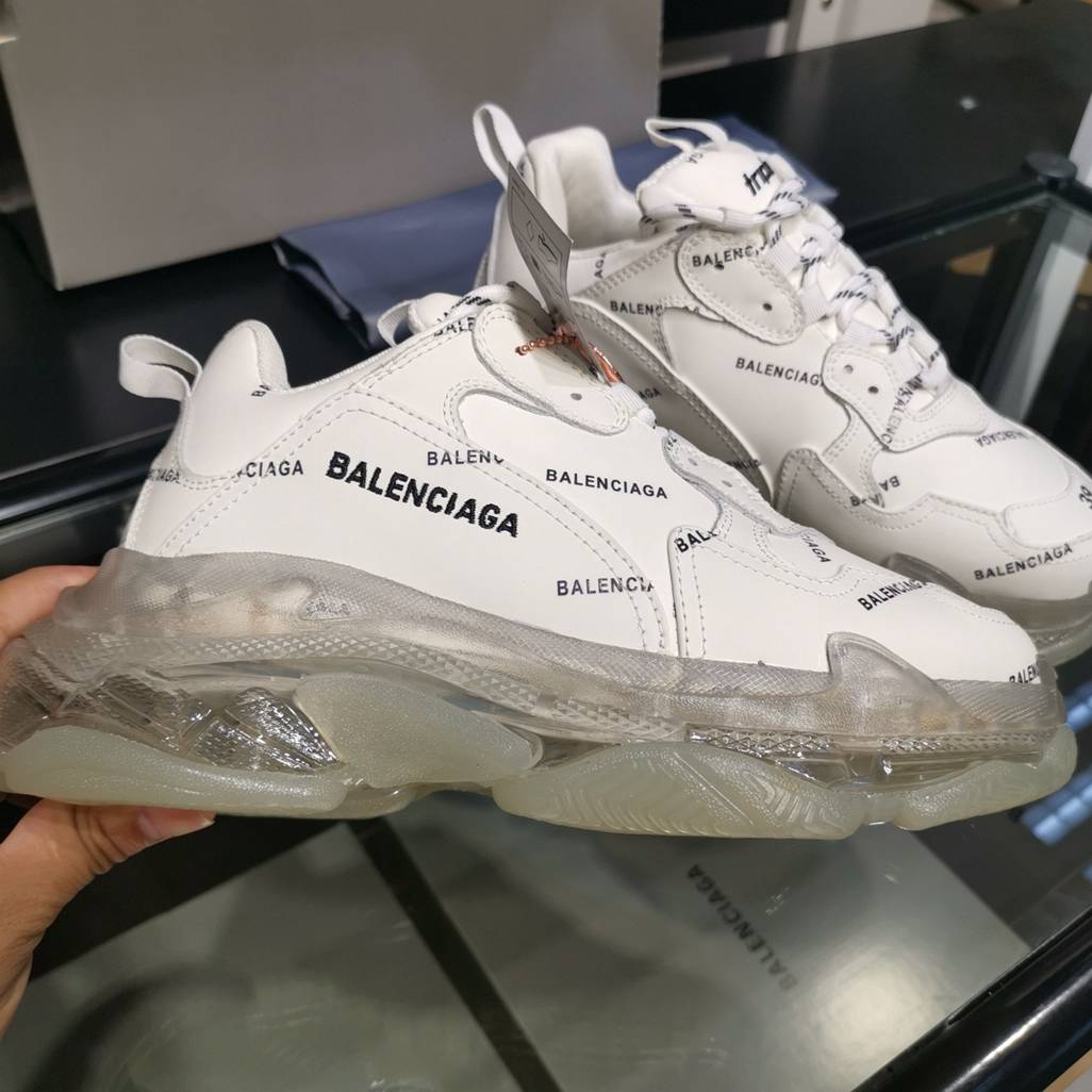 Balenciaga Triple S