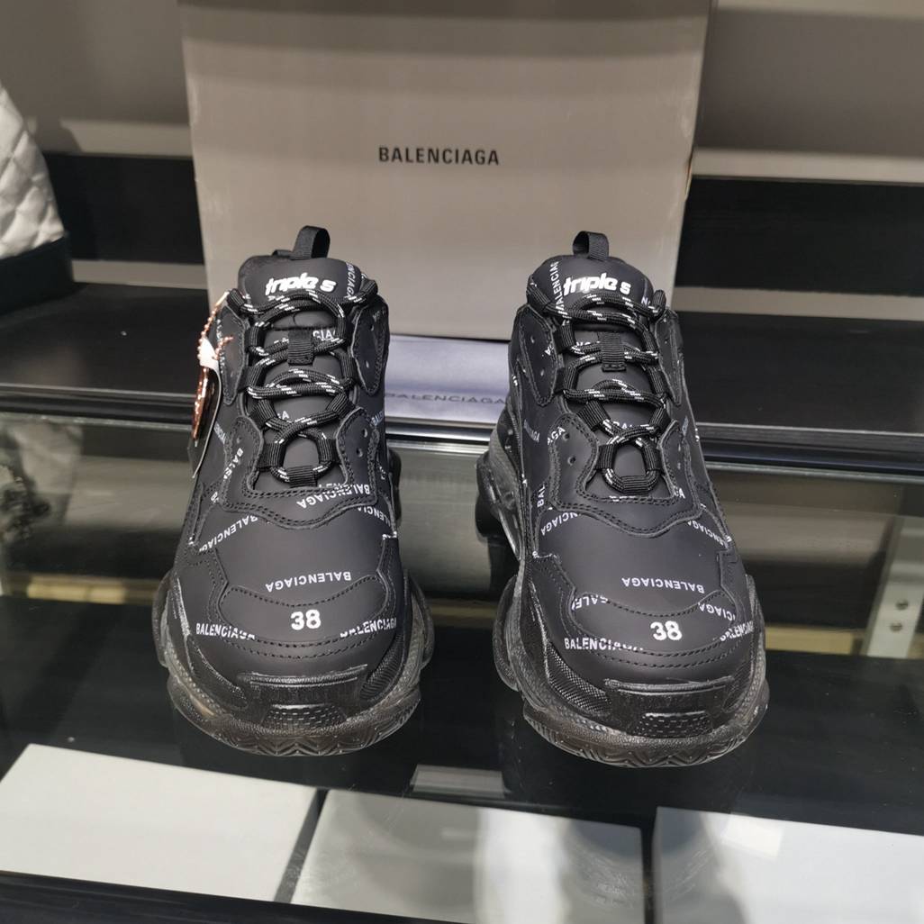 Balenciaga Triple S