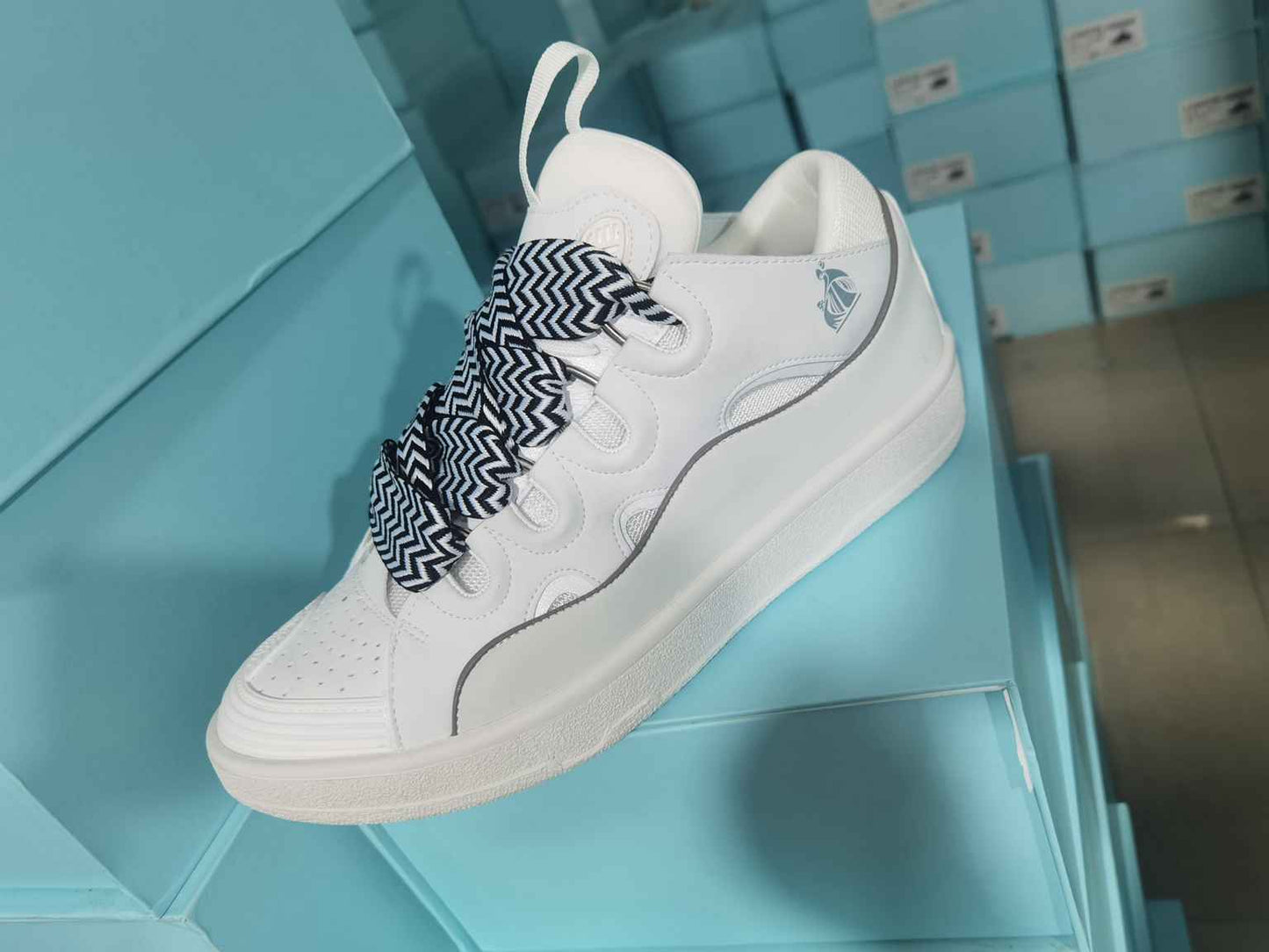 Lanvin Curb