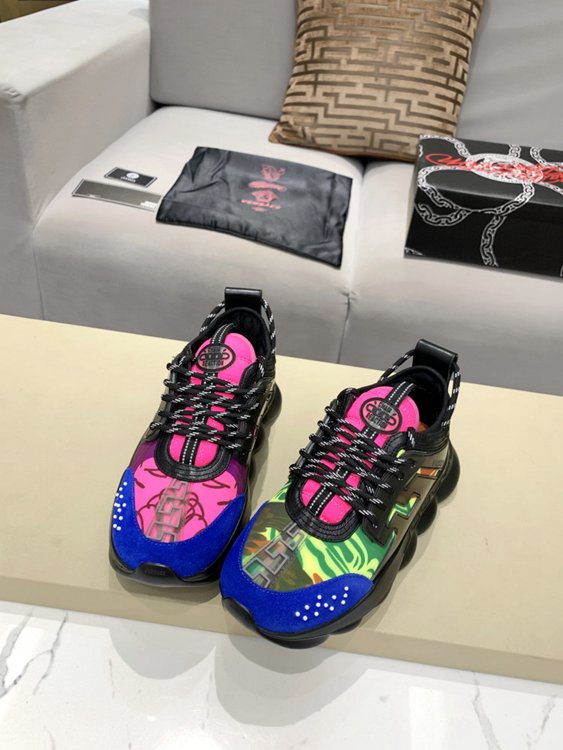 Versace Chain Reaction