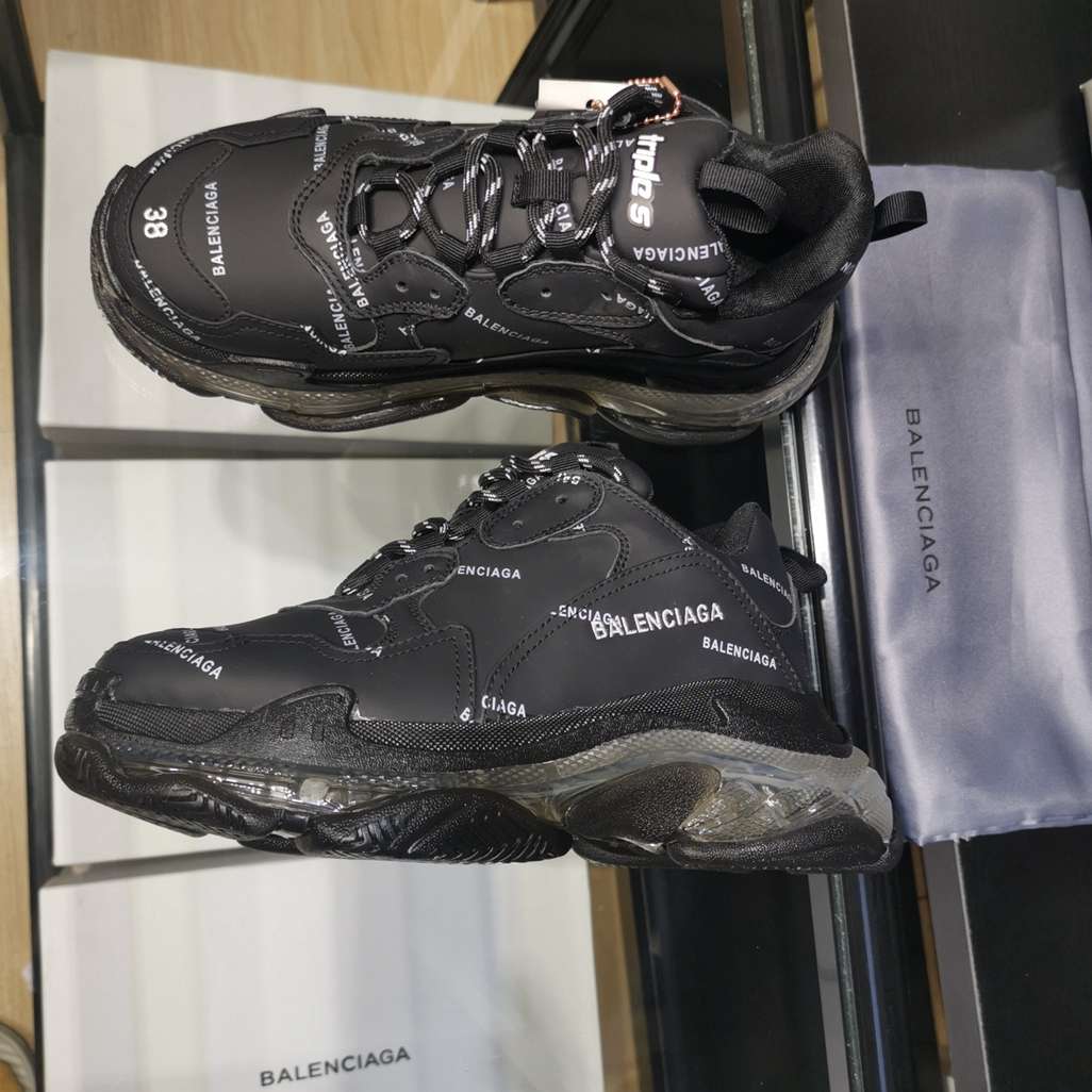 Balenciaga Triple S